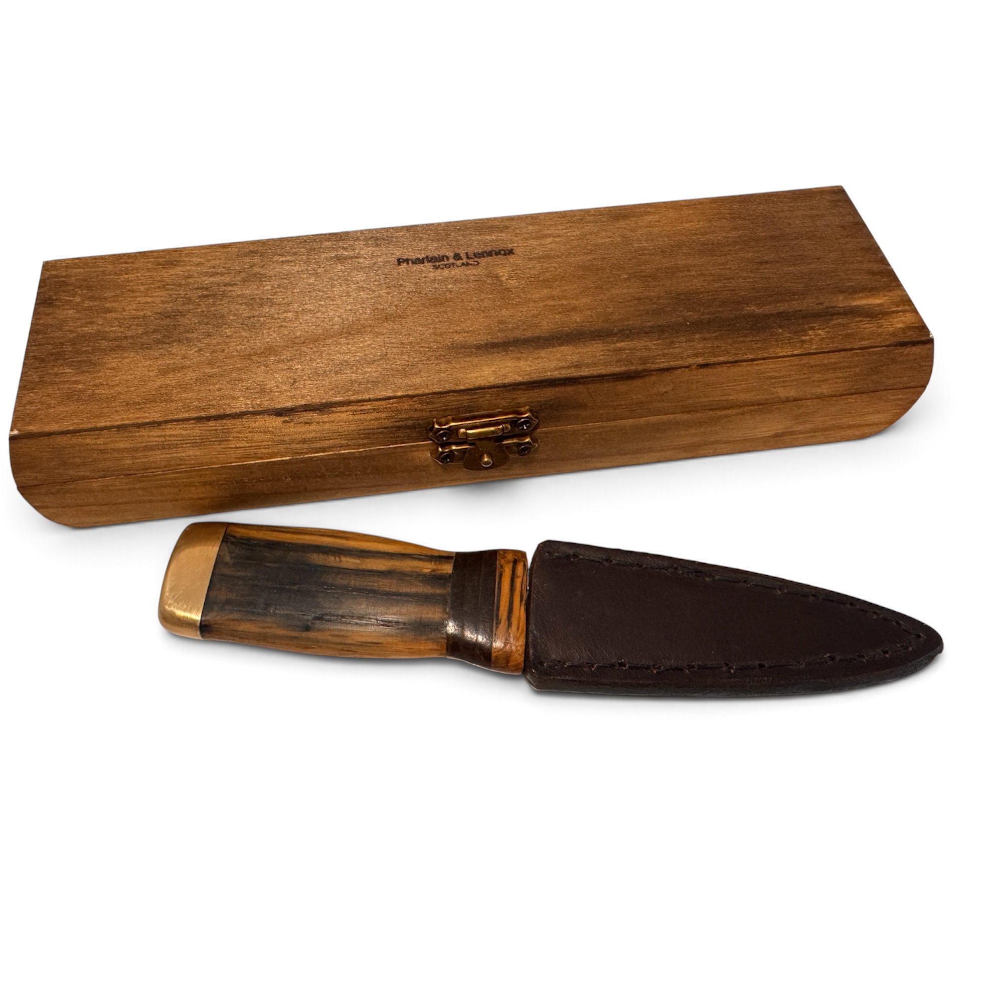 whisky-oak-and-solid-brass-stainless-steel-sgian-dubh-dark-brown-leather-sheath